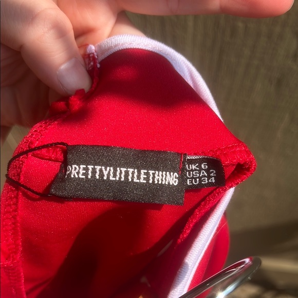 PrettyLittleThing Red High Neck Oriental Short Sleeve Bodysuit - Picture 9 of 9